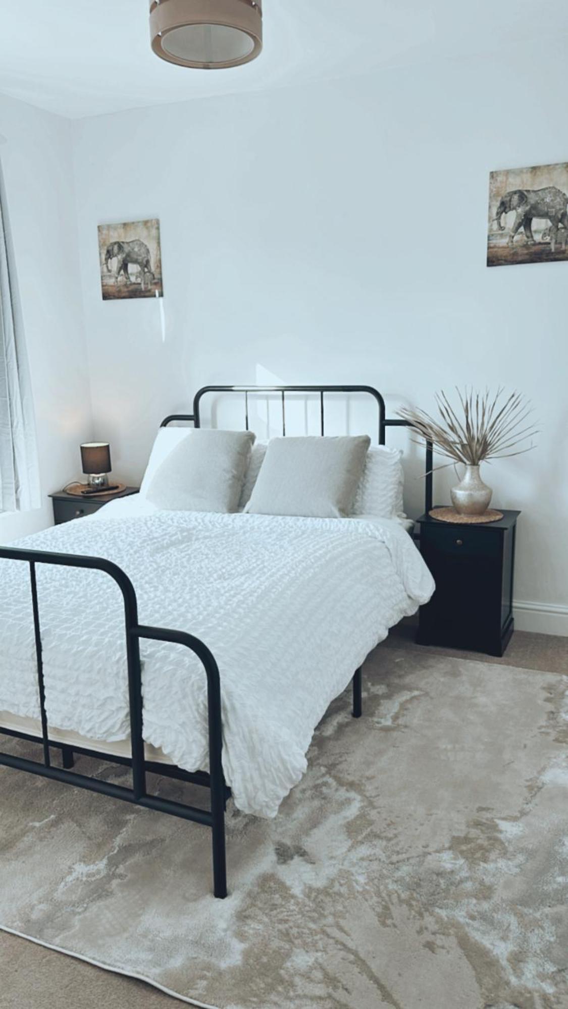 Southsea Homestays - Three Bedroom Home, Sleeps 8 - With Garden & Hot Tub Портсмът Екстериор снимка